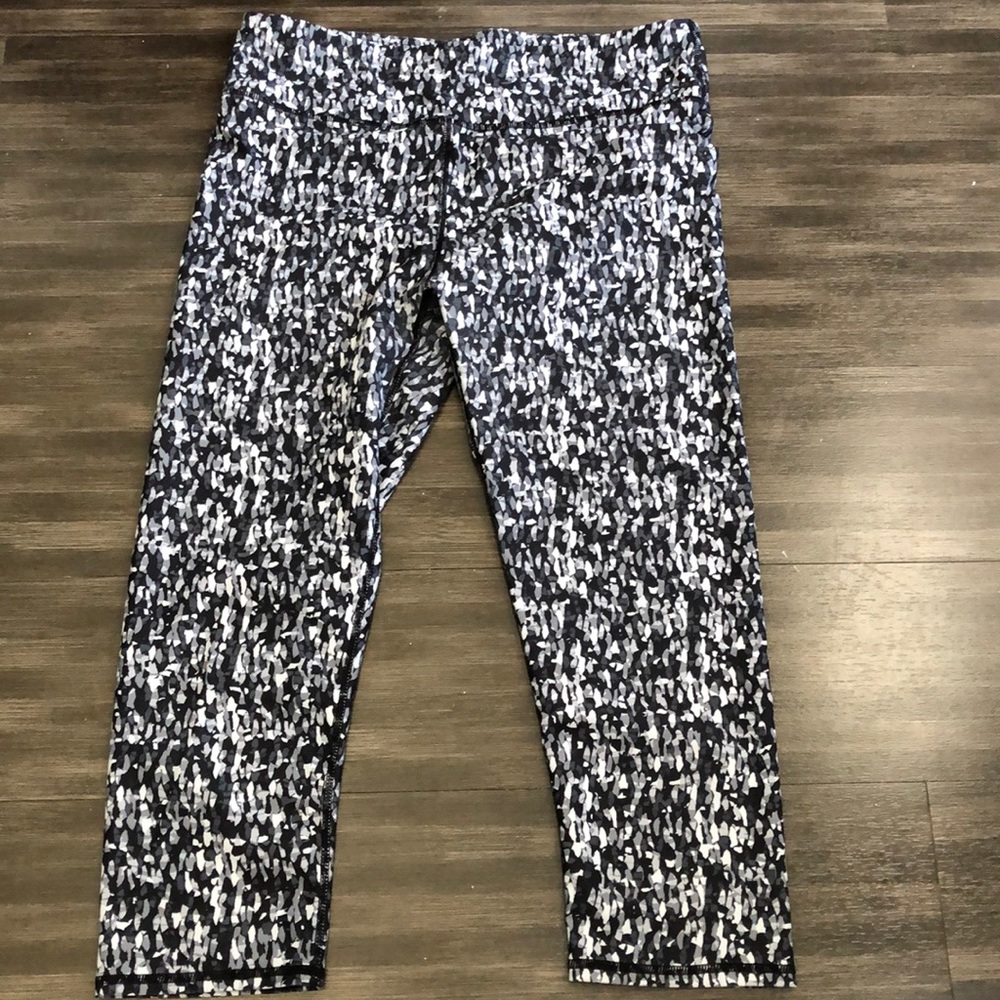 Fabletics salar crop